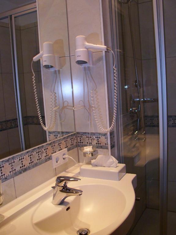Bischofshof Braustuben Hotel Regensburg Room photo
